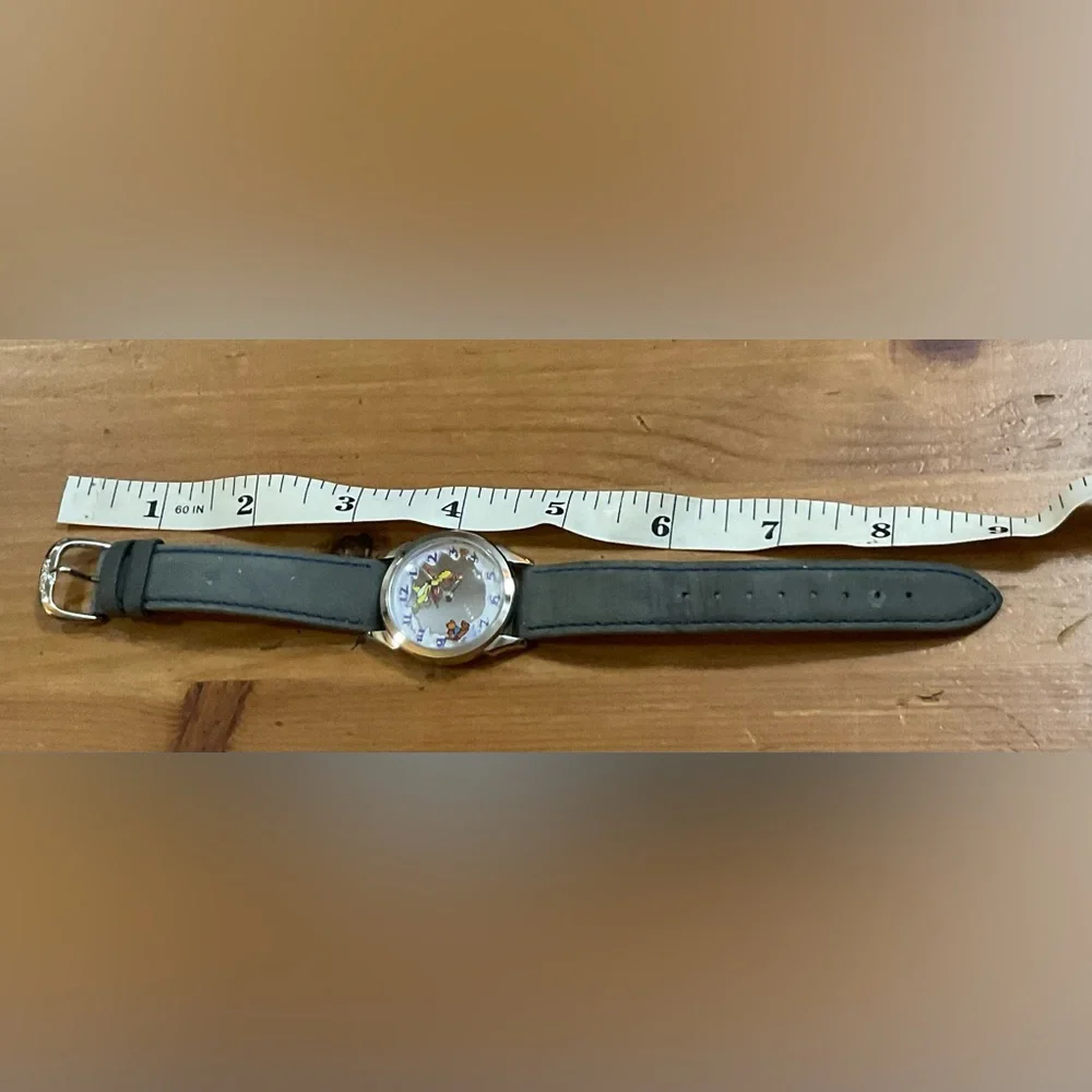 Fossil: Disney Tiger, Rabbit and Roo limited edition #650/7500 collectors watch.